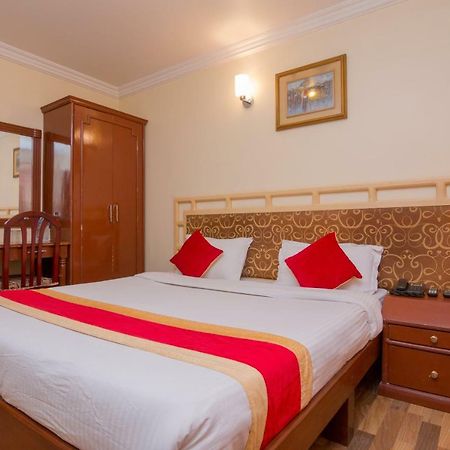 Skyline Hotel Катманду Екстер'єр фото