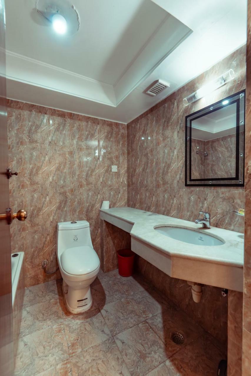 Skyline Hotel Катманду Екстер'єр фото