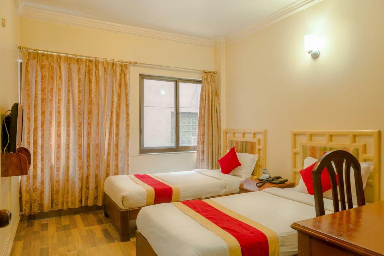 Skyline Hotel Катманду Екстер'єр фото