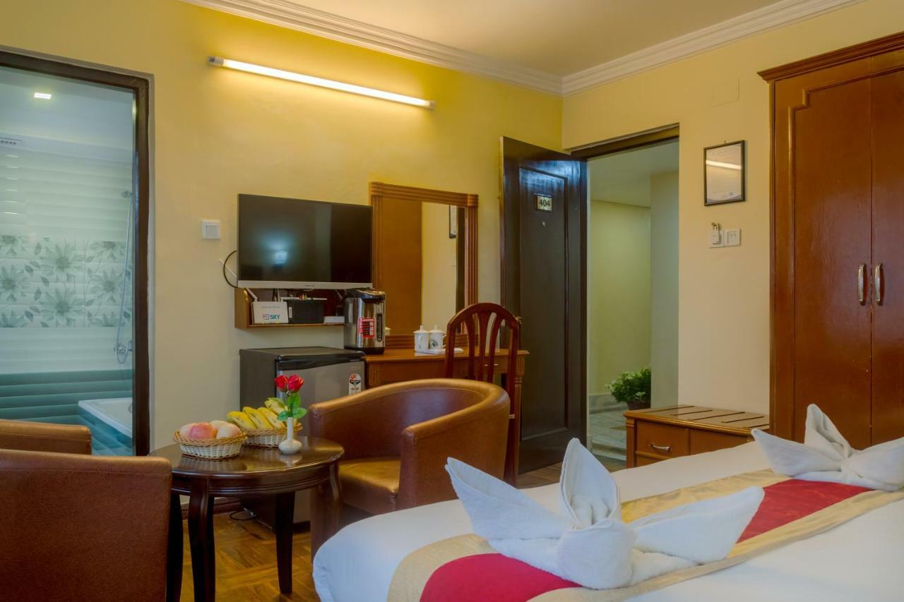 Skyline Hotel Катманду Екстер'єр фото
